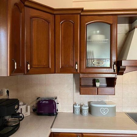 Helen'S House Apartment Paleros Екстериор снимка